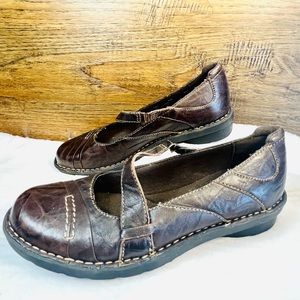 Clarks Mary Jane Brown Leather Shoes Size 6.5